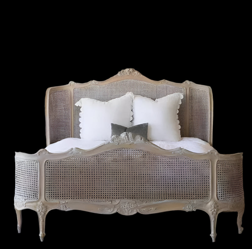 Bedroom King Queen Solid Oak Wood Bed French Retro Rattan Hand Carved Bed Furniture